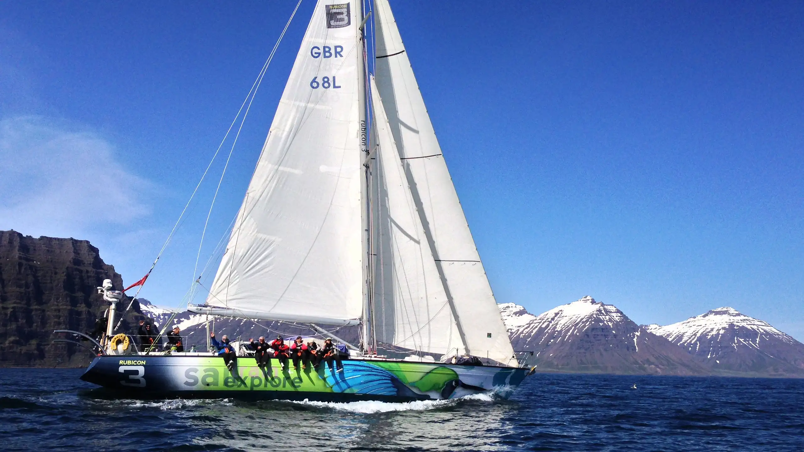 sailing yacht hummingbird